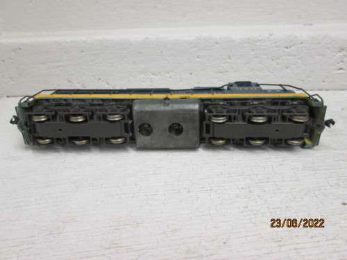 HO SCALE : ATLAS : SANTE FE SD24 DIESEL LOCOMOTIVE