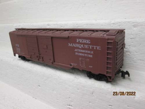 HO SCALE : ATHEARN : 50 FOOT DOUBLE DOOR BOX CAR