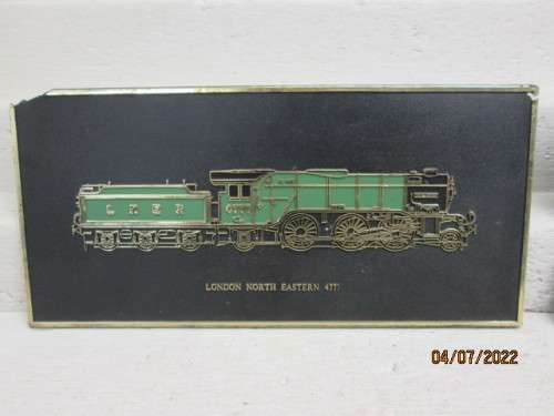 X2 PLASTIC LOCOMOTIVE PLAQUES
