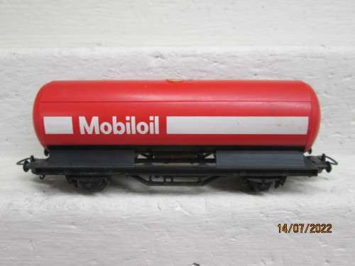 HO SCALE : LIMA : MOBIL OIL TANKER