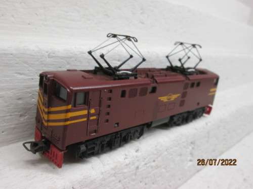 HO SCALE : LIMA : SAR : 5E BROWN - ELECTRIC LOCOMOTIVE