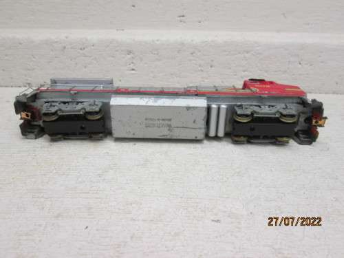 HO SCALE : WALTHERS : SANTA FE - GE-8 40C DIESEL LOCOMOTIVE - BOXED