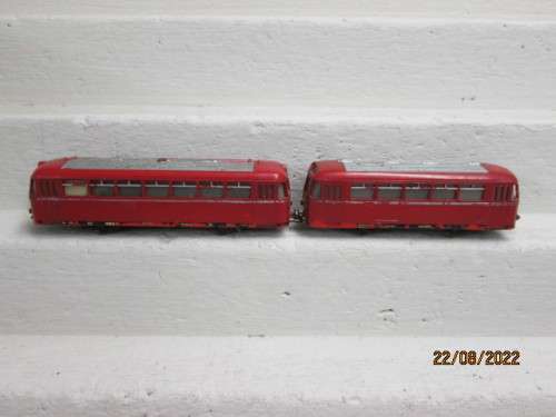 HO SCALE : MARKLIN : RED RAIL CAR SET