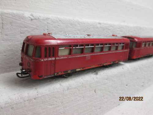 HO SCALE : MARKLIN : RED RAIL CAR SET