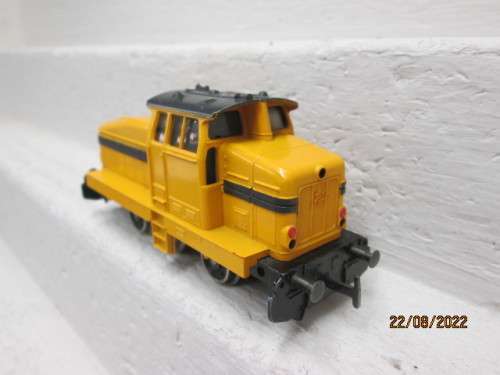 HO SCALE : MARKLIN : YELLOW DIESEL SHUNTER - BOXED