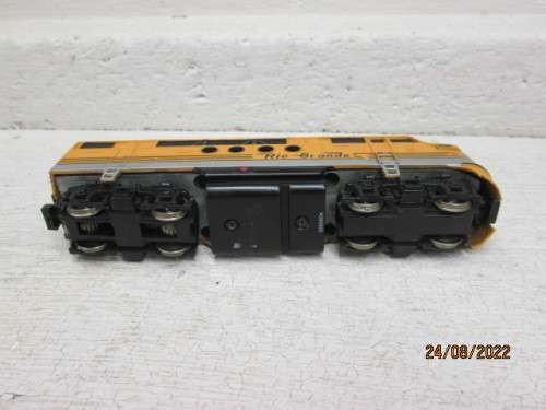 HO SCALE : BACHMANN : RIO GRANDE - F7  DIESEL LOCOMOTIVE