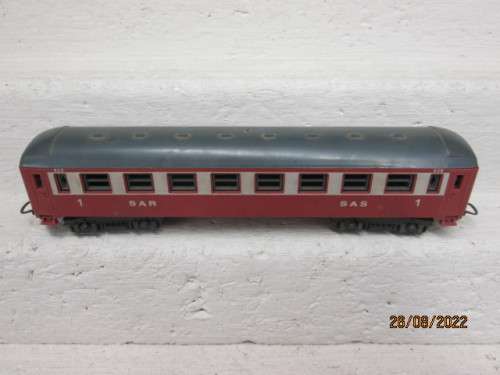 HO SCALE : LIMA : SAR : FIRST CLASS ORANGE EXPRESS COACH