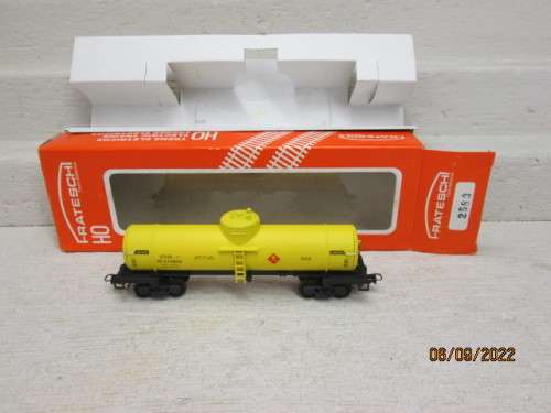 HO SCALE : FRATESCHI : SAR : YELLOW XPHR JET FUEL TANKER - BOXED