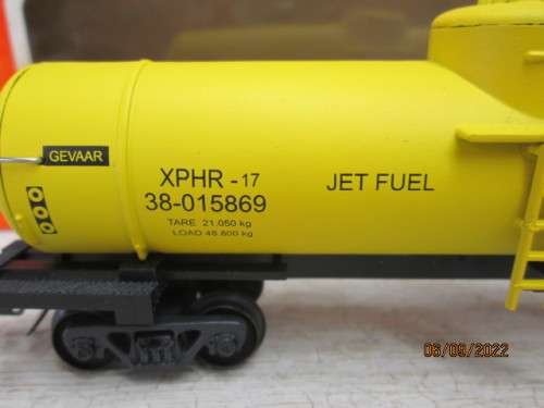 HO SCALE : FRATESCHI : SAR : YELLOW XPHR JET FUEL TANKER - BOXED