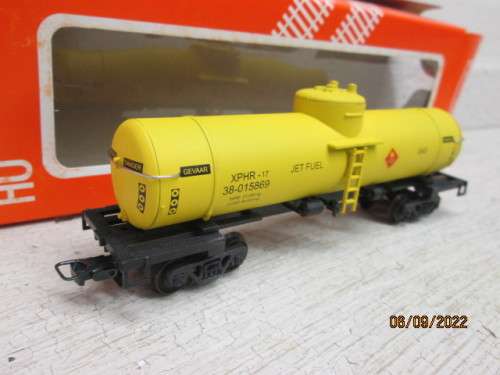 HO SCALE : FRATESCHI : SAR : YELLOW XPHR JET FUEL TANKER - BOXED