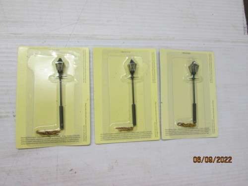OO SCALE : ELECTRIC STREET LIGHTS - X3 - BOXED