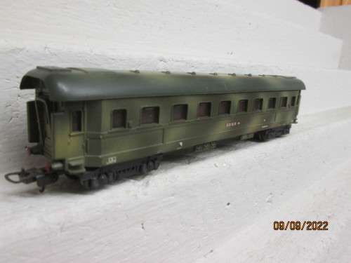 HO SCALE : LIMA : ARMY COACH