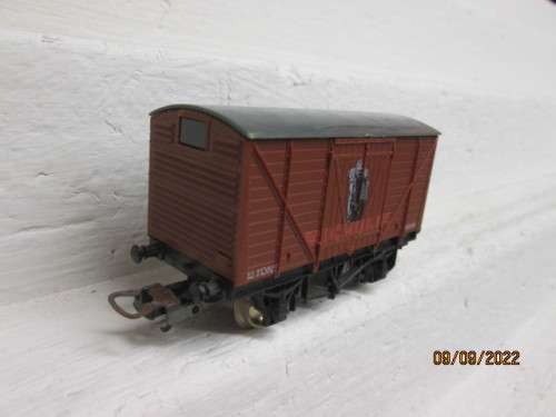 HO SCALE : LIMA : SHORT MICHILAN BOX CAR