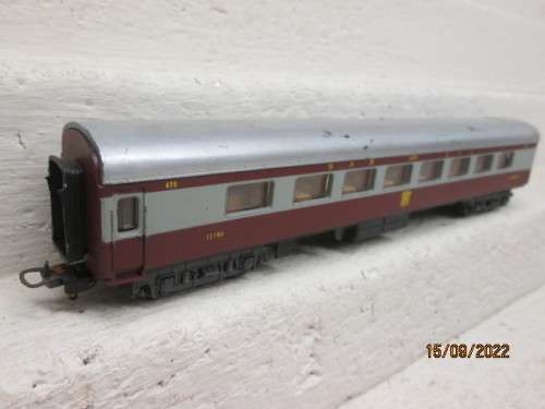 HO SCALE : LIMA : SAR :  DINING CAR - TRANSKAROO COACH