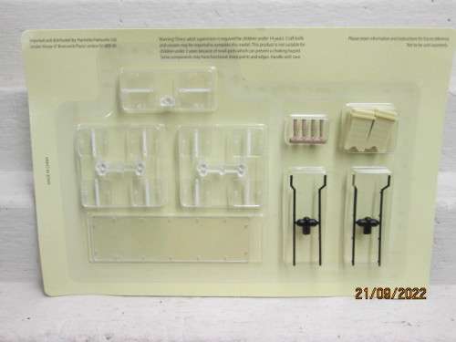 OO SCALE : DOUBLE STORY SHOP BUILDING