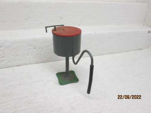 HO SCALE : PECO : WATER TOWER