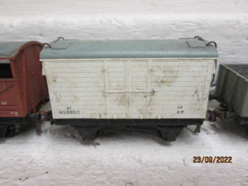 OO SCALE : HORNBY DUBLO : X3 GOODS WAGONS