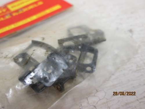 OO SCALE : HORNBY : COUPLINGS - X4 - IN ORIGINAL PACKAGING - R835