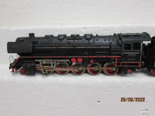 HO SCALE : MARKLIN : 2-10-0 STEAM LOCOMOTIVE