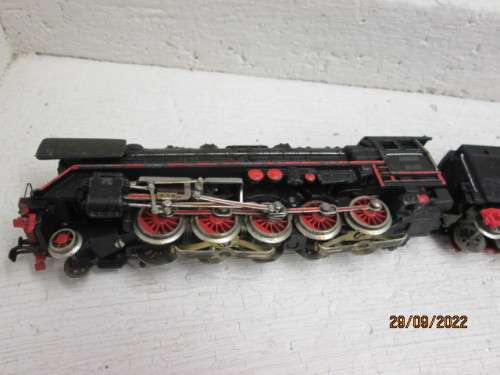 HO SCALE : MARKLIN : 2-10-0 STEAM LOCOMOTIVE