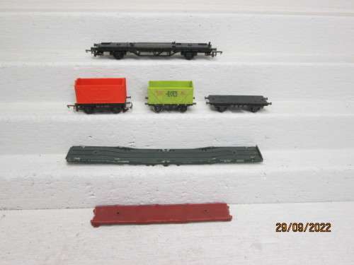 HO / OO SCALE : LIMA/HORNBY : SCRAP YARD