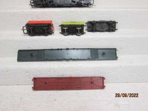 HO / OO SCALE : LIMA/HORNBY : SCRAP YARD