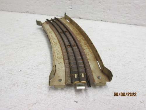HO SCALE : MARKLIN : CURVED BRIDGE
