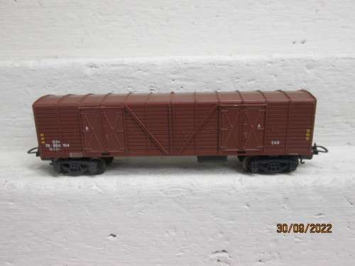 HO SCALE : LIMA : SAR : BROWN OZ BOX CAR