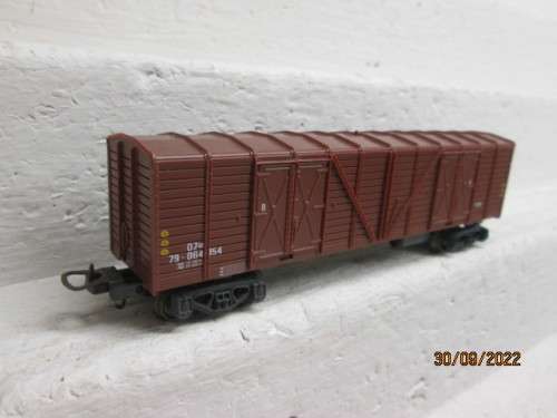 HO SCALE : LIMA : SAR : BROWN OZ BOX CAR