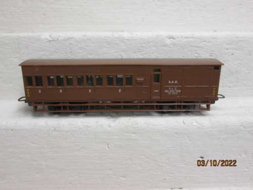HO SCALE : LIMA : SAR : V8 GUARDS VAN