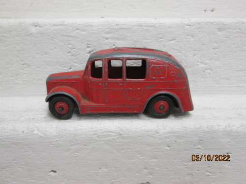 DIE CAST : DINKY TOYS : RED FIRE TRUCK NO.250