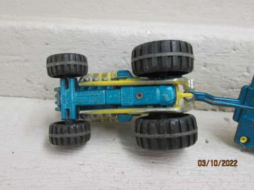 DIE CAST : MATCHBOX SUPERKINGS : MOD TRACTOR AND TRAILER SET
