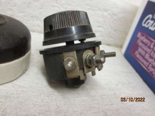 HO SCALE : MARKLIN : CONNECTOR PINS + OLD ELECTRICAL EQUIPMENT