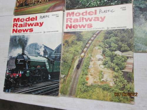 BOOK : X5 - MODEL RAILWAY NEWS