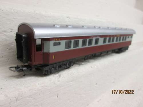 HO SCALE : LIMA : SAR TRANSKAROO : FIRST CLASS COACH