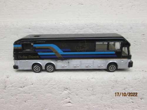 HO SCALE : ROAD CHAMP : EAGLE COACH