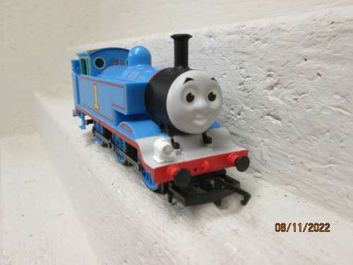 OO SCALE : HORNBY : THOMAS THE TANK 0-6-0 STEAM LOCOMOTIVE