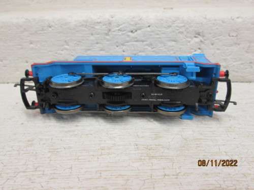 OO SCALE : HORNBY : THOMAS THE TANK 0-6-0 STEAM LOCOMOTIVE