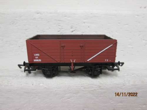 OO SCALE: DAPOL : 7-PLANK OPEN WAGON - BOXED