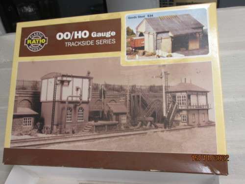 HO / OO SCALE : RATIO - GOODS SHED - KIT - BOXED