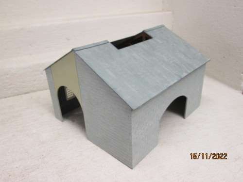 HO / OO SCALE : RATIO - GOODS SHED - KIT - BOXED