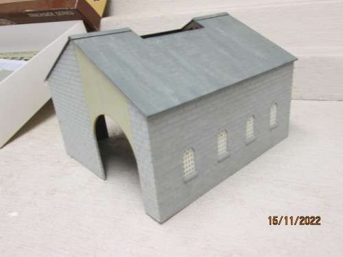 HO / OO SCALE : RATIO - GOODS SHED - KIT - BOXED