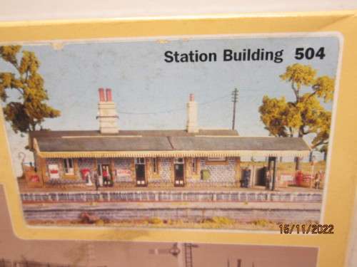 HO / OO SCALE : RATIO - STATION BUILDING KIT - BOXED