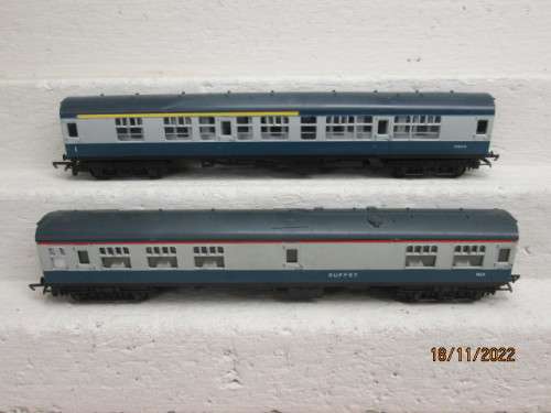 OO SCALE : TRIANG : INTERCITY BR COACHES - X2