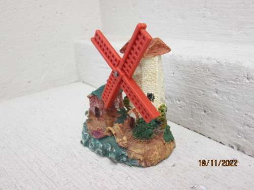 N SCALE : WINDMILL