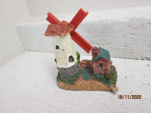 N SCALE : WINDMILL
