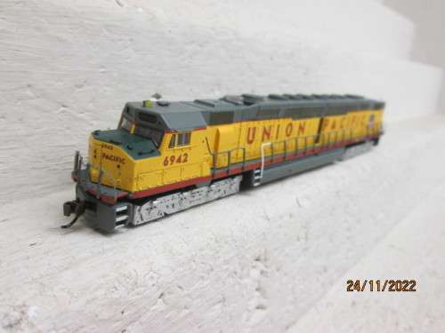 N SCALE : BACHMANN - DD40 AX - UNION PACIFIC DIESEL LOCOMOTIVE - DCC
