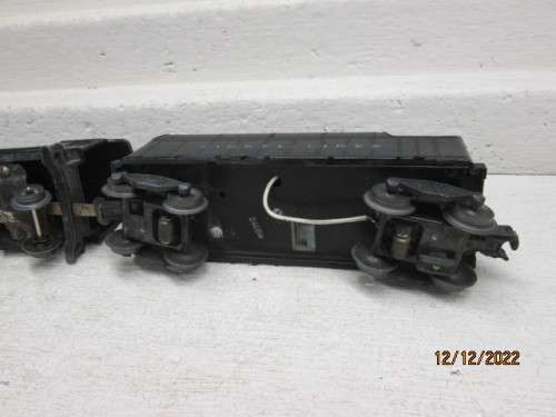 O SCALE : LIONEL :2-4-2  STEAM LOCOMOTIVE
