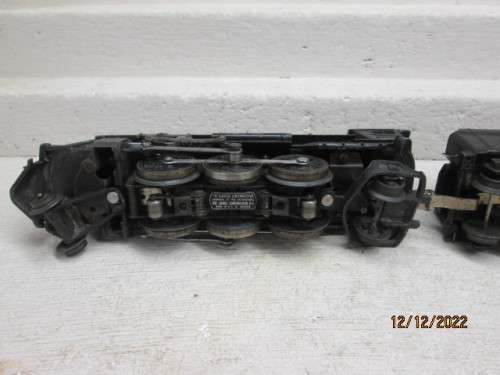O SCALE : LIONEL :2-6-2  STEAM LOCOMOTIVE