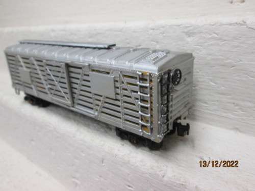 HO SCALE : RIVEROSSI : CATTLE CAR